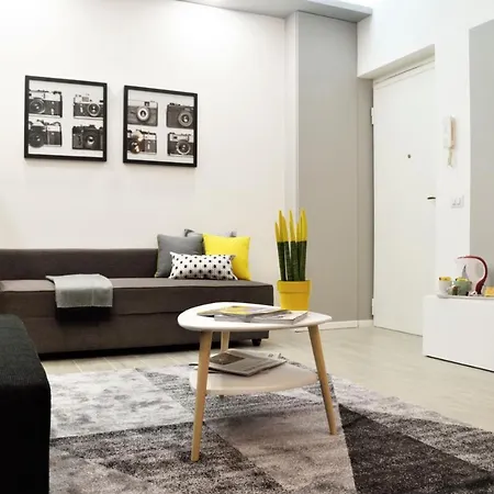 Apartment Easylife - Monolocale Confortevole E Rilassante Nel Quartiere Solari, Dotato Di Ogni Comfort Milan